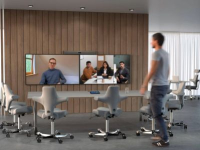 Encuentra la barra de colaboración y videoconferencia de Neat perfecta para tu espacio